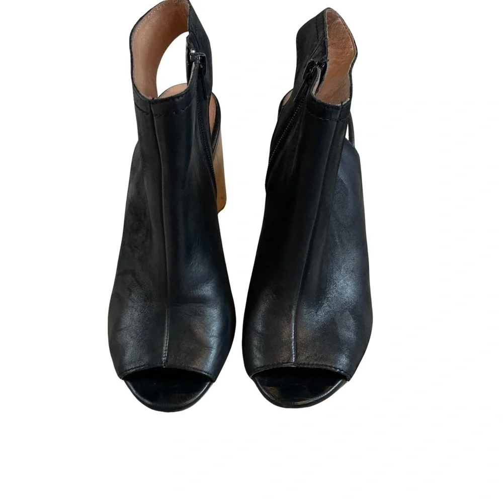 Sandrine Miz Mooz open toe, wood heel Black • Size 8 - Picture 2 of 10